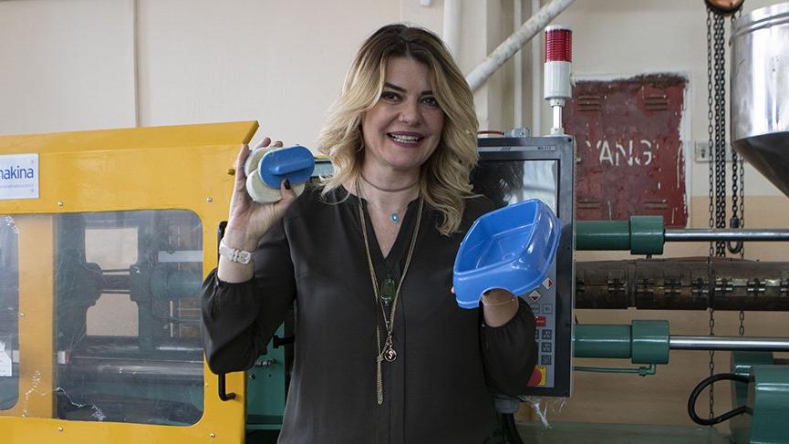 Şebnem Özinal lise öğrencilerinin kalbini fethetti