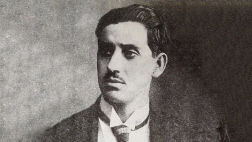 Hasan Tahsin için 50 yıl çalıştı, hem kitap yazdı, hem kayıp mezarı buldu
