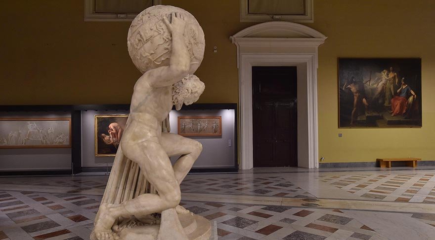 200 yıllık bir periyodu kapsayan koleksiyonda Roma dönemi eserlerinin en nadide örnekleri bulunuyor.