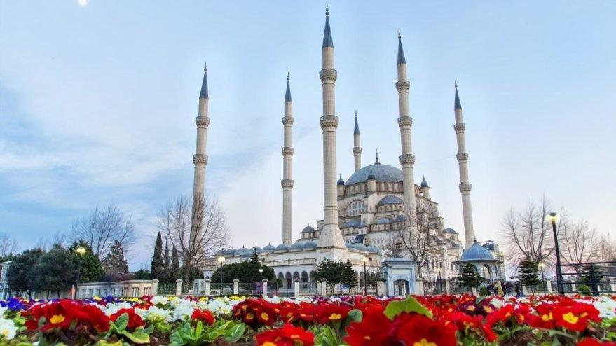 Cuma namazı nasıl kılınır? İşte 26 Nisan Cuma Hutbesi…