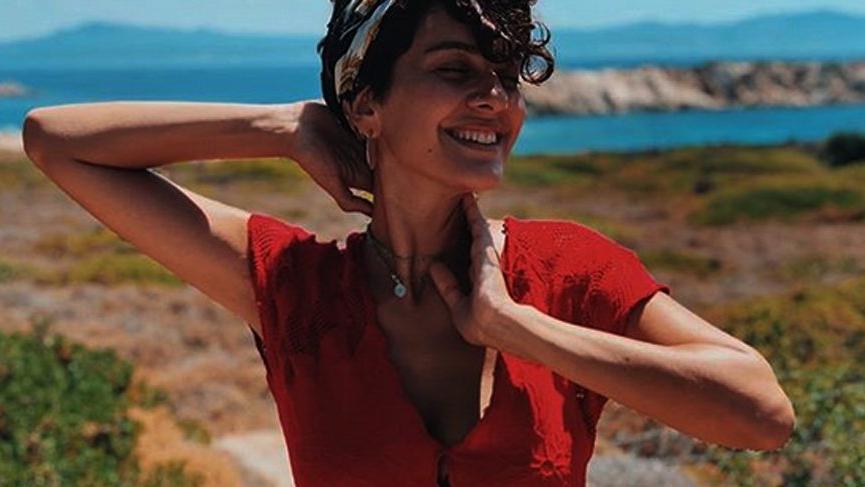 Bergüzar Korel böyle tanıttı