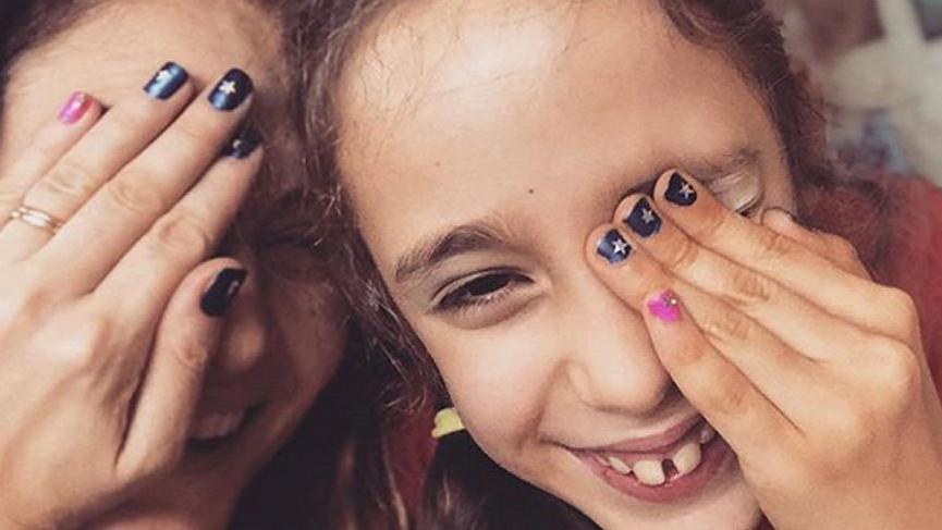 Ceyda Düvenci’den keyifli aile videosu…
