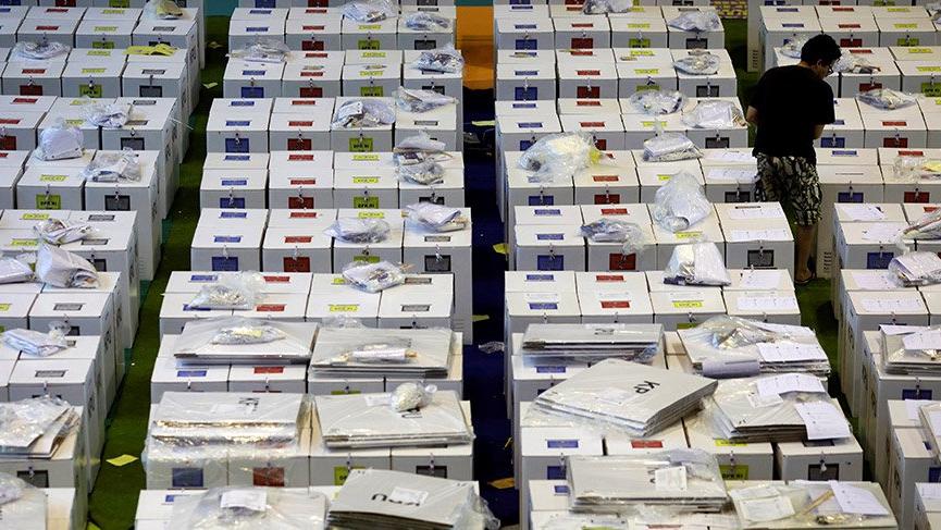 Endonezya’da ölen sandık görevlilerinin sayısı 270’i aştı
