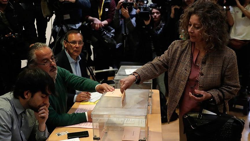 İspanya’da en fazla oyu Sosyalist Parti aldı