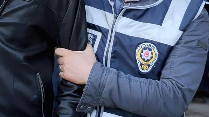 FETÖ şüphelisi eski savcı ve cezaevi müdürü sınırda yakalandı