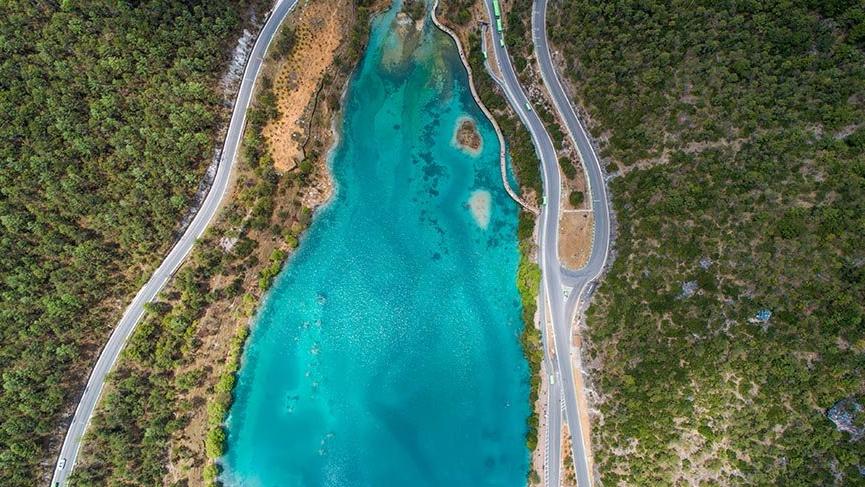 Yazın donan ‘Mavi Aşk Nehri’