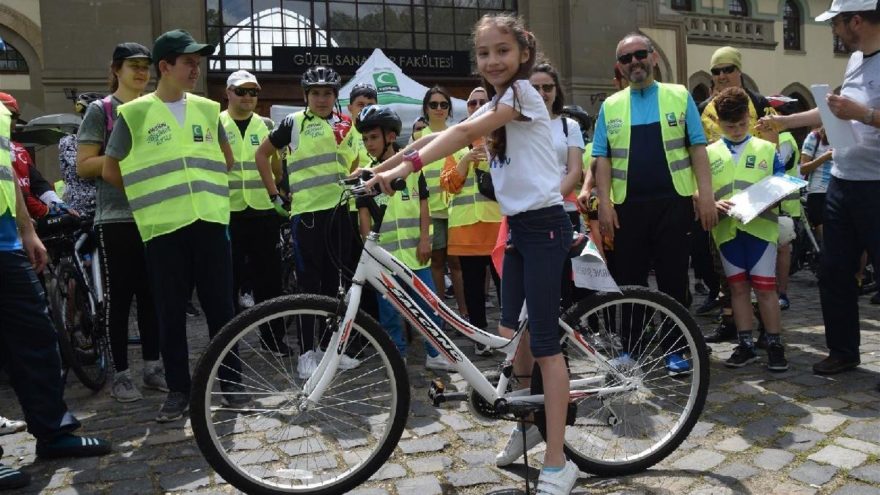 Pedallar Yeşilay için çevrildi