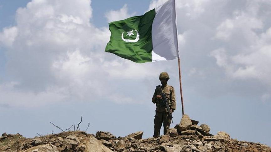 Pakistan’dan flaş FETÖ kararı