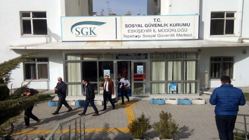 Sosyal Güvenlik Kurumu binasında can güvenliği yok Sosyal Güvenlik Kurumu binasında can güvenliği yok