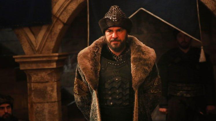 2 Mayıs Hadi ipucu sorusu ve cevabı: Diriliş Ertuğrul dizisinde Ertuğrul rolüne kim hayat veriyor?