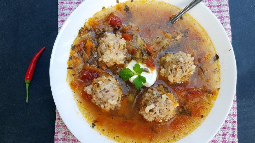 Köfteli çorba tarifi: Köfteli çorba malzemeleri…