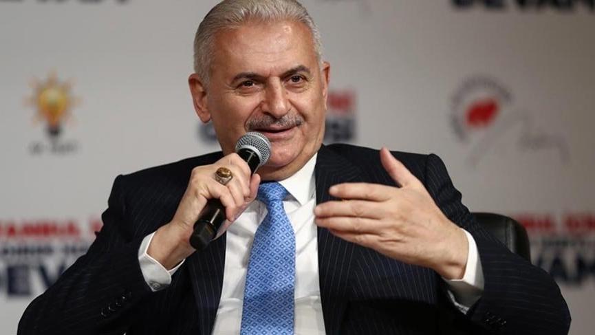 Binali Yıldırım Anneler Günü’nü 1 hafta erken kutladı