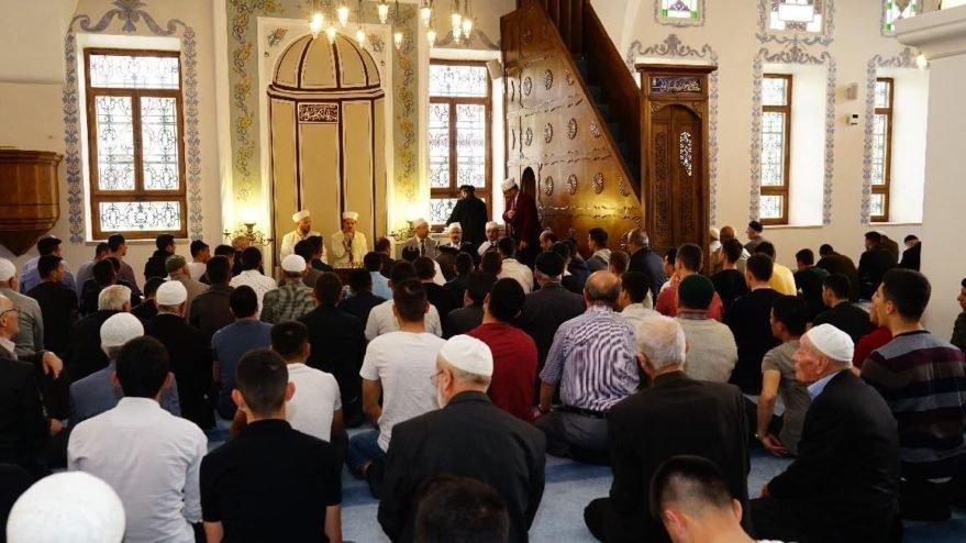 Ilk Teravih Namazi Ne Zaman Saat Kacta Teravih Namazi Nasil Kilinir Ve Kac Rekat Son Dakika Haberleri