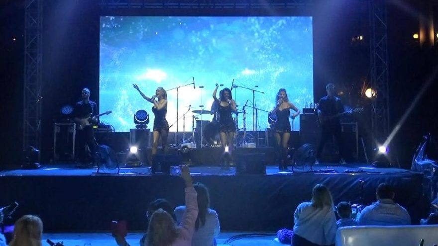Rus müzik grubu Via Gra, Manavgat’ta tatilcileri coşturdu