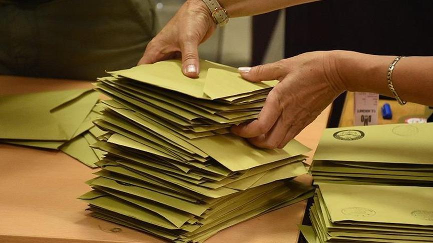 Ekşi Sözlük yazarlarından seçim için öğrencilere bilet yardımı