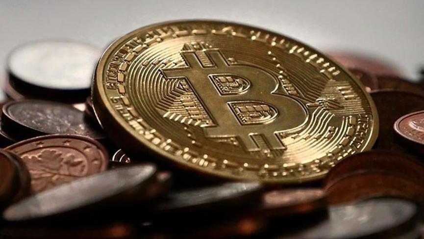 Bitcoin yılın rekor düzeyi 5,963 doları gördü