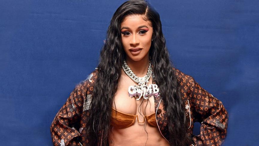 Cardi B’nin meme uçlarına 250 bin dolarlık yakut!