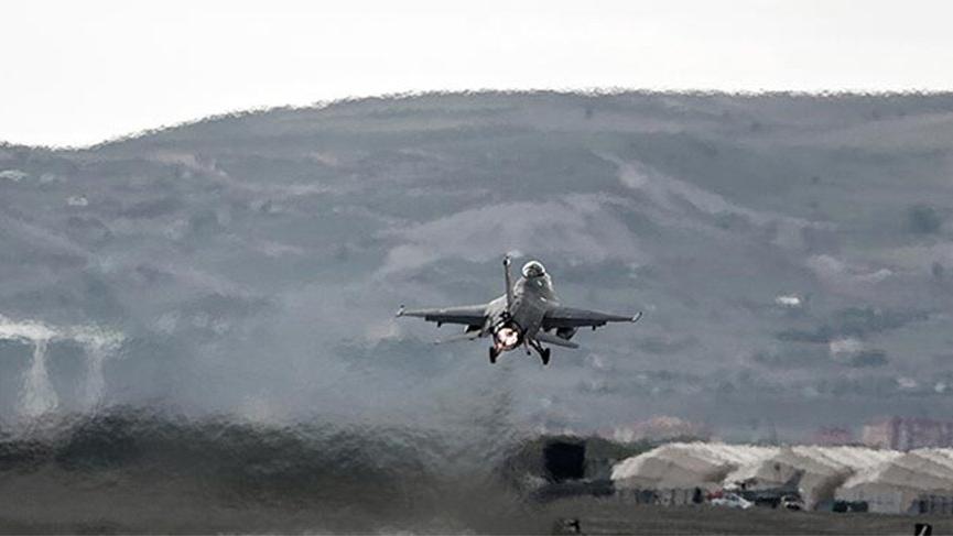 Biri gri listede aranıyordu! 2 kadın terörist öldürüldü