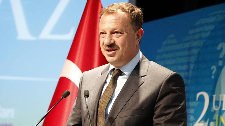 AKP’nin YSK temsilcisi Özel: Sanatınız da adamlığınız da yalan!