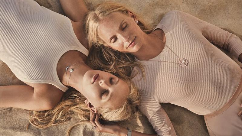 Swarovski Anneler Günü ile hayatımızdaki kadınlara ışık tutuyor