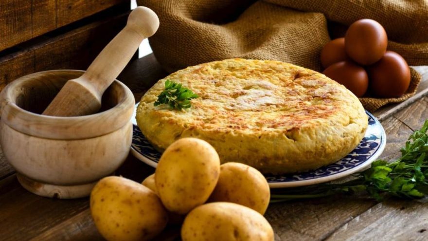 Yumurtalı patates tarifi: Sahur için lezzetli bir öneri! Yumurtalı patates nasıl yapılır?