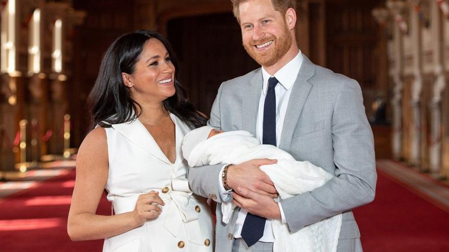 Meghan, resmi hesabından arkadaşının reklamını yaptı