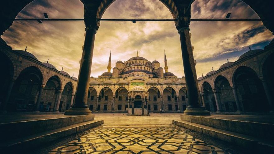 Kadir Gecesi ne zaman? Kadir gecesi hangi gün?