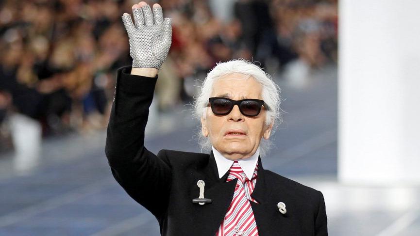 Karl Lagerfeld’in 1960’lı yıllardaki eskizleri satıldı!