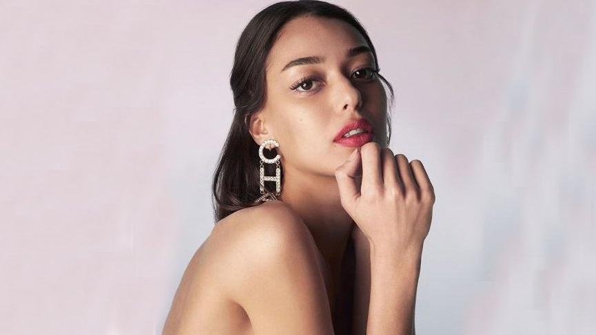 Dilan Çiçek Deniz 72. Cannes Film Festivali’ne 5 milyon 416 bin TL’lik mücevher ile katıldı