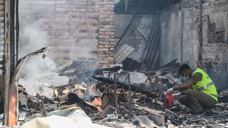 Sri Lanka’da İslam karşıtları fabrika kundakladı