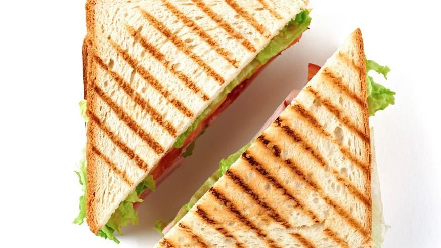 Sahur için leziz tarif! Domatesli karışık tost tarifi: Domatesli karışık tost nasıl yapılır?