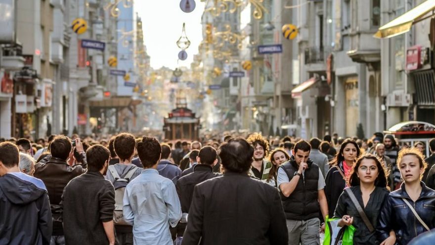 İşsizlikte dünyanın tersine gidiyoruz