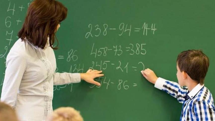 Öğretmenler ara tatillerde de ‘ek ders’ ücreti alacak