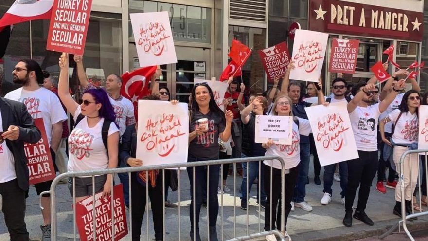 New York’ta Türk Günü coşkuyla kutlandı: Tansiyon yükseldi