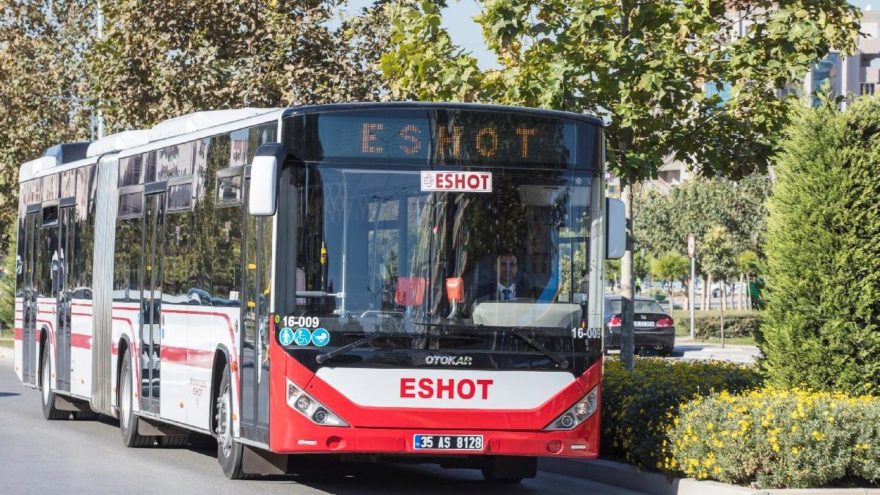 Türkiye’nin dört bir yanındaki öğrenciler toplu taşımada indirim bekliyor