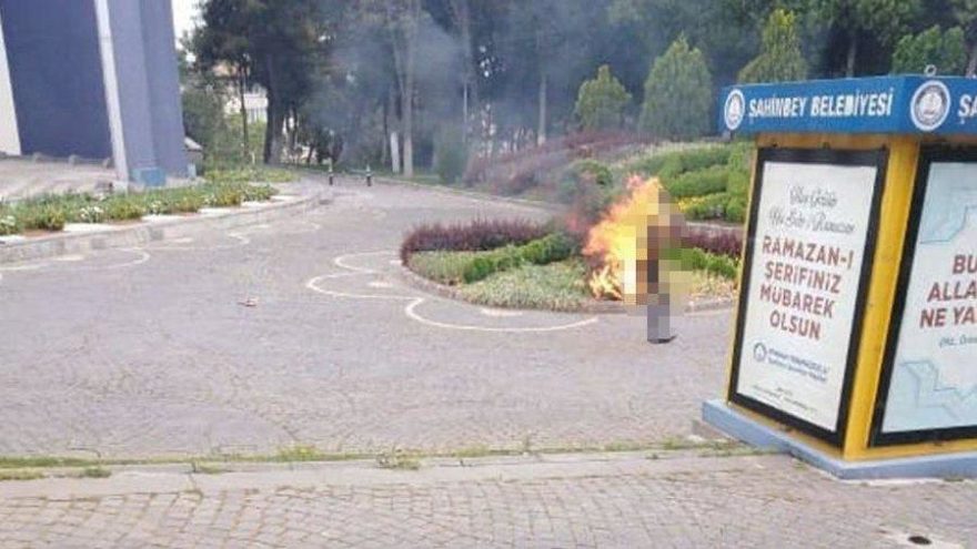 İşsizlikten kendisini yakan genç için belediyeden ilginç açıklama!