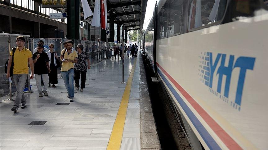 YHT’lere Ramazan Bayramı için ek sefer