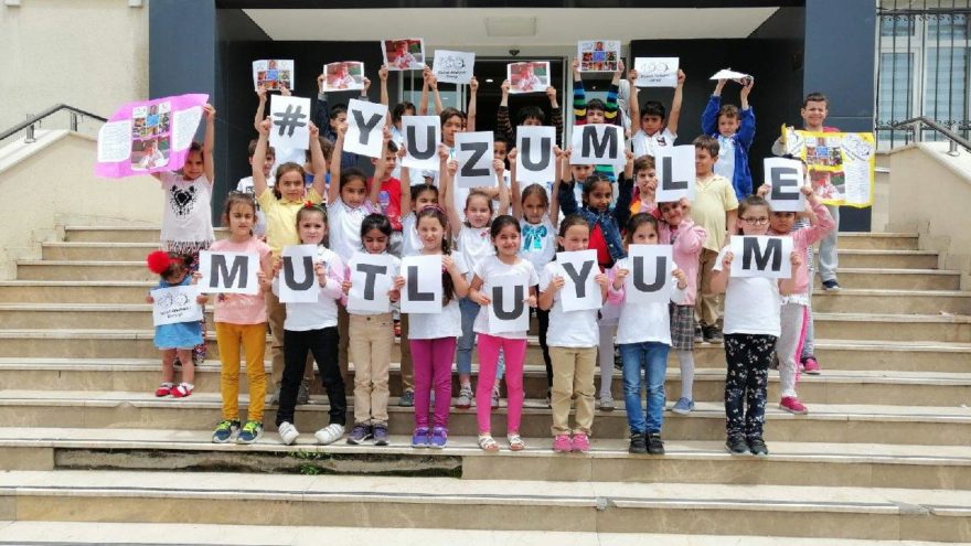 Bugün ‘Yüzümle Mutluyum’ Günü