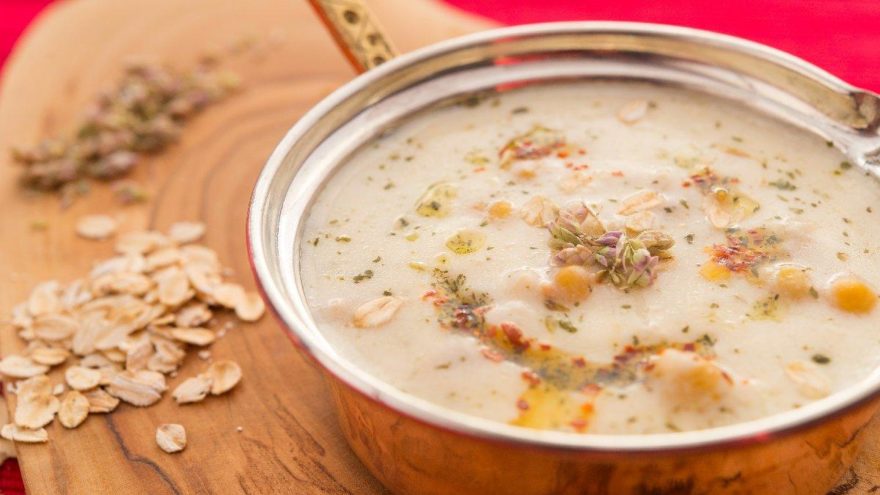 Dövme çorbası tarifi: Soğuk çorbaya sofranızda yer açın! Dövme çorbası nasıl yapılır?