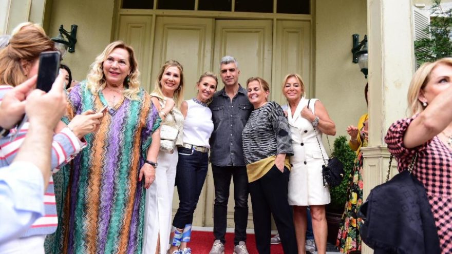 İstanbullu Gelin dizisinin seti hayır için açıldı