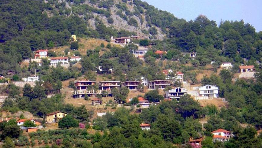 İztuzu Plajı manzaralı kaçak ev furyası