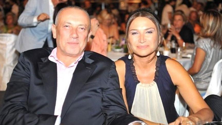Demet Akbağ oğlu ile Galatasaray’ın şampiyonluk kutlamasına katıldı