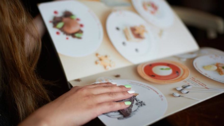 Restoranlardaki menüler hastalık saçıyor