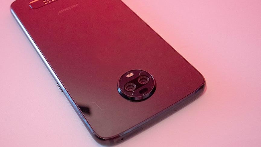 Büyük hata! Moto Z4’ü yanlışlıkla satışa sundular
