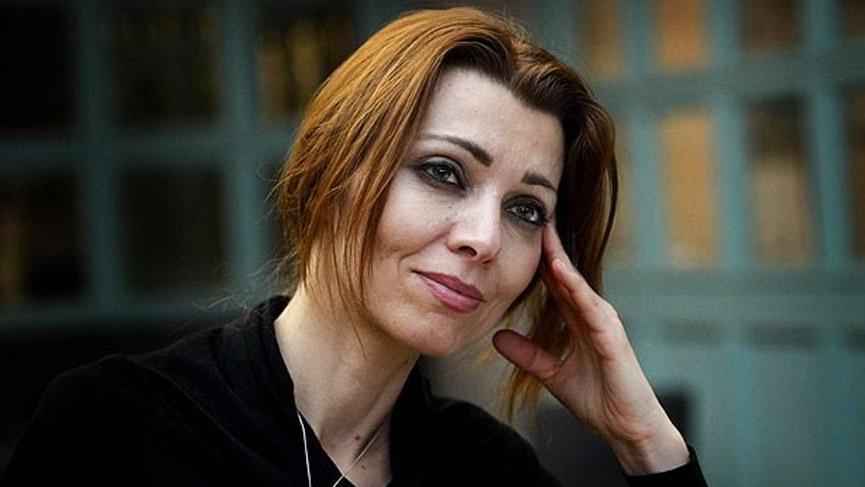 Elif Şafak kimdir? Elif Şafak hangi kitapları yazdı ve kaç yaşında?