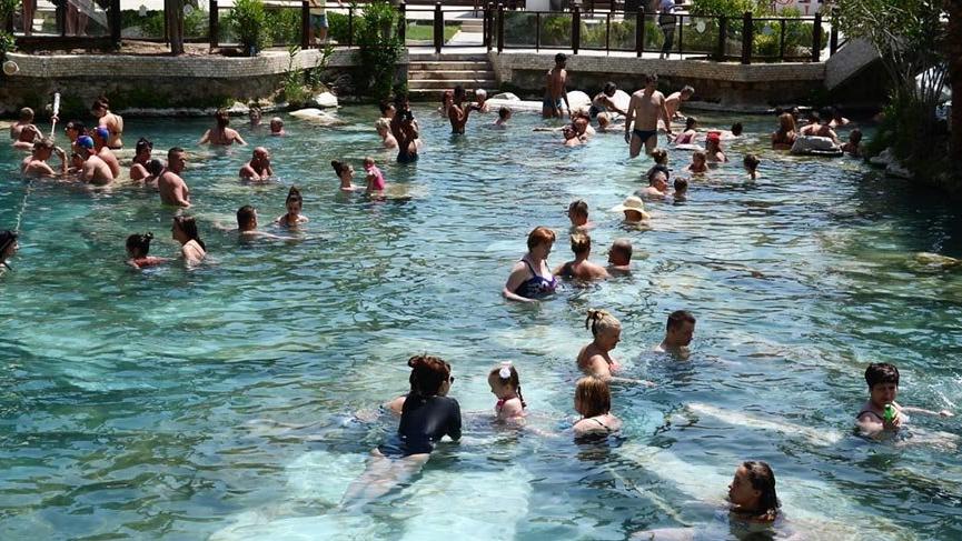 Güzelliğin sırrı 2 bin 500 yıllık antik havuzda