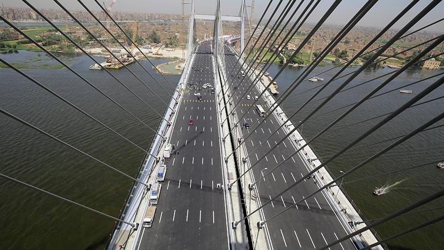 Dünyanın en geniş asma köprüsü açıldı
