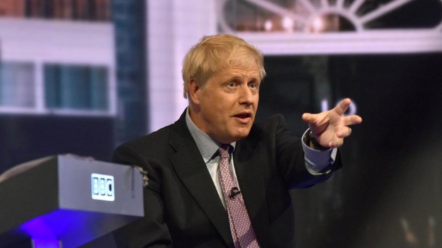 Boris Johnson yine ezdi geçti