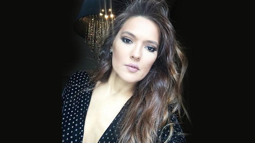 Demet Akalın kural bozdu