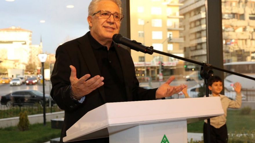 Zülfü Livaneli kimdir? Ömer Zülfü Livaneli kaç yaşında ve nereli?